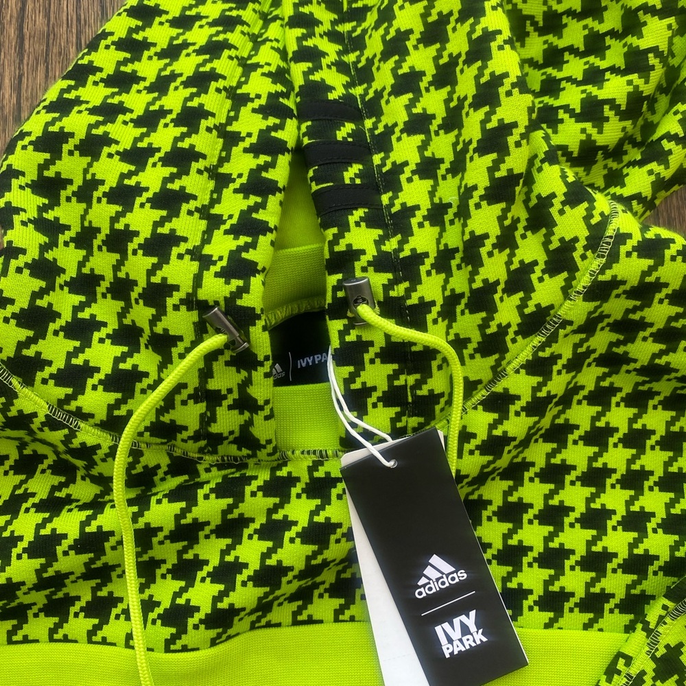 Ivy Park Allover Print Cropped Hoodie - Halls of Ivy - Picture 5 of 9